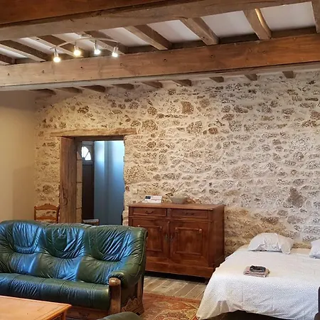 Holiday home Le Beugnon La Pommeraie-sur-Sevre